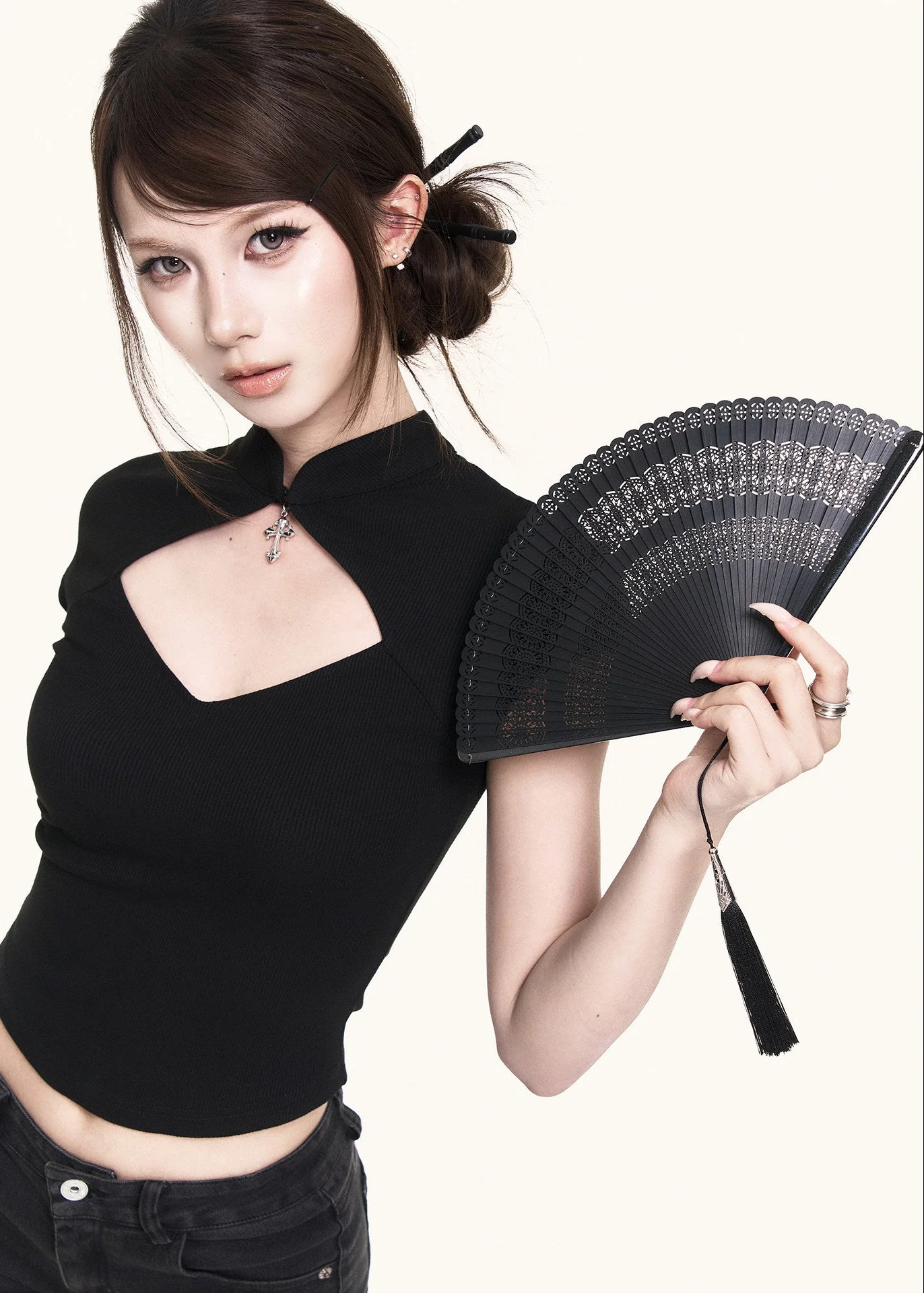 Dark Cross Cutout Crop Top - iotean