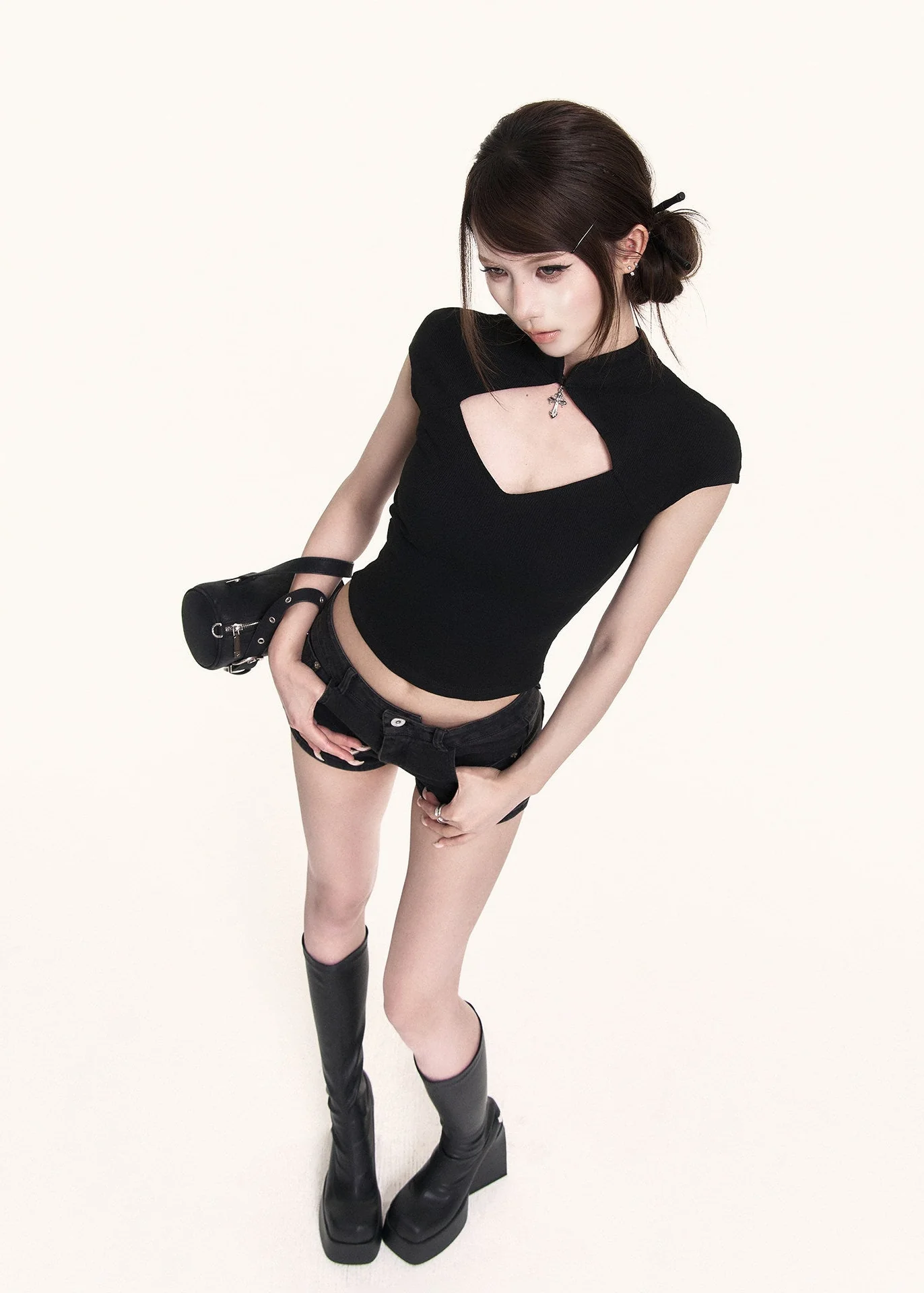 Dark Cross Cutout Crop Top - iotean