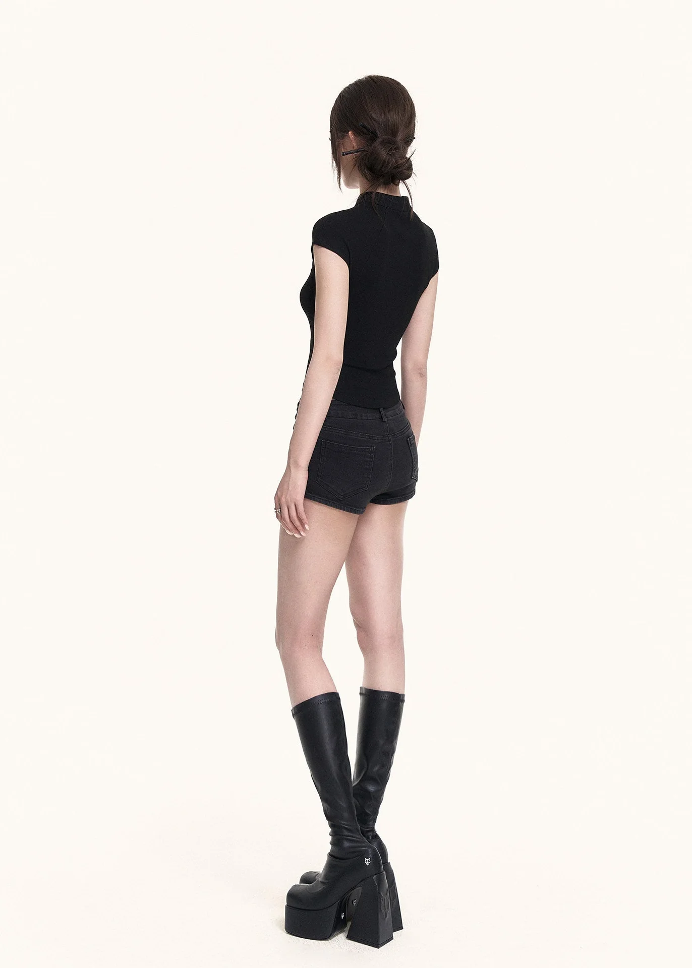 Dark Cross Cutout Crop Top - iotean